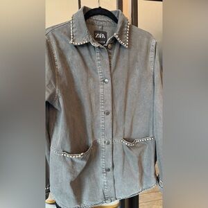 Zara - Jacket. Gray Wash denim with robes tone trim. size: Med